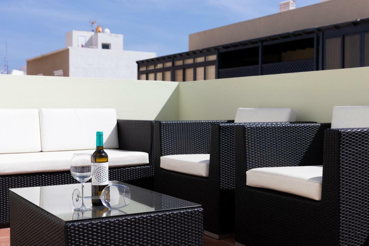Rooms & Suites Terrace 3A อาร์เรซิเฟ ภายนอก รูปภาพ